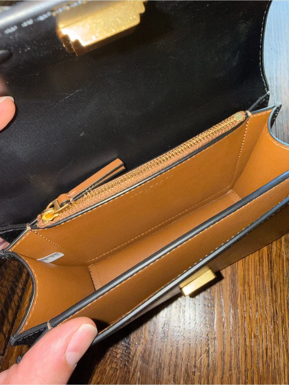Tory Burch tory burch